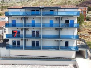 Apartment 5118-7 for 4 Pers in Lokva Rogoznica - Lokva Rogoznica - 8