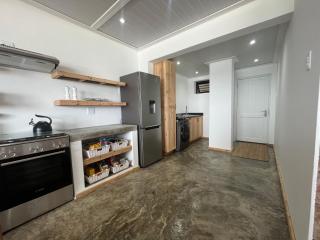 Mitford The N I C E Condo - 4