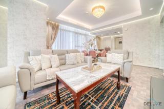 Classy 2BR at Paramount Tower Hotel and Residences Business Bay by Deluxe Holiday Homes - Dubai - 0