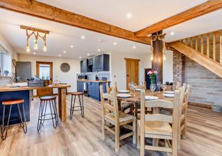 Benedict Barn - Upwell - 5