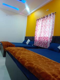 JAI BHOLE HOME STAY - Ujjain - 3