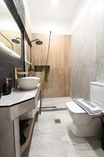 Modh Patras City Centre - Modern Design Oasis - 6