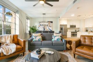 Spacious 4-Bed Condo steps from French Quarter - New Orleans - 8