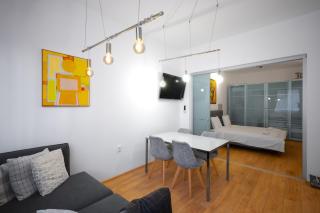 Modern 2BD Flat with Prime Location and Workspace by Flat Mаnager - Sofia - 3