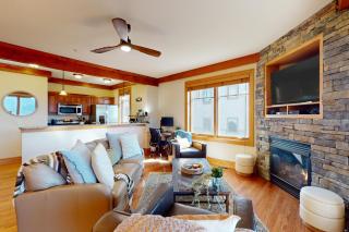 Luminous Pine Hideaway - Valle Crucis - 9
