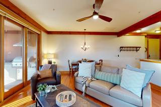 Luminous Pine Hideaway - Valle Crucis - 7