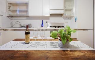 1 Bedroom Stunning Apartment In Firenze - Florence - 9