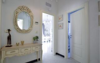 Cozy Apartment In Capezzano Pianore - 1