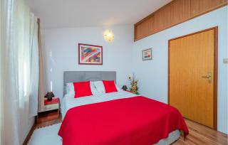 Awesome Home In Barban With Jacuzzi - 5