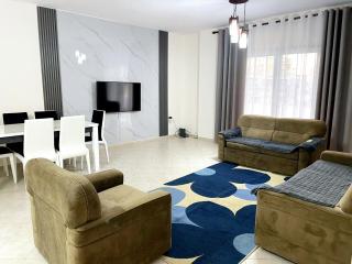 New Bazaar 2 Bed Rooms with free garage - Tirana - 9