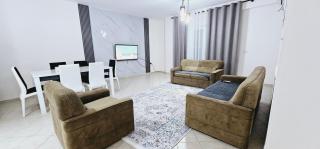 New Bazaar 2 Bed Rooms with free garage - Tirana - 1