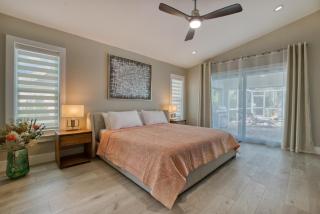 VILLA VANITY - 3 BEDS - 3 BATHS - 6 GUESTS - GULF ACCESS & POOL/SPA - INCL.10% OFF BOAT RENTAL - Cape Coral - 7
