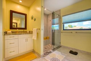 VILLA SOUTHERN ESCAPE - 4 BEDS - 3 BATHS - 8 GUESTS - WATERVIEW & POOL/SPA - INCL. 10% OFF BOAT RENTAL - 4