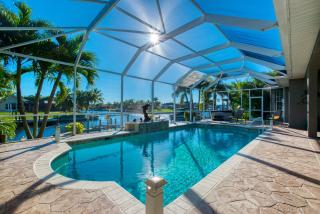 VILLA SUENO AMERICANO - 3 BEDS - 3 BATHS - 6 GUESTS - GULF ACCESS & POOL/SPA - INCL.10%OFF BOAT RENTAL - Cape Coral - 0