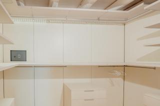 Aphrodite Luxury APT with Jacuzzi - 4