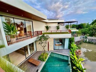 Villa Devadha riverside pererenan canggu - Munggu - 6