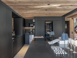 Chalet Neuf pour 12 personnes avec Sauna, Bassin et Salle Cinéma à 800m des Remontées Mécaniques - FR-1-569-120 - Megève - 6