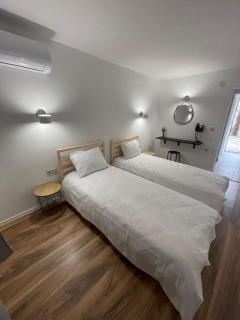 Мотел Тихия кът - 9