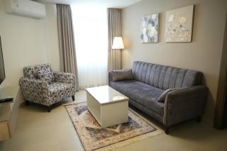 Red Carpet Hotel & Suites - 1