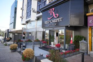 Red Carpet Hotel & Suites - 8