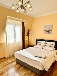 OLD ClTY HOTEL BATUMI - Batumi - 5