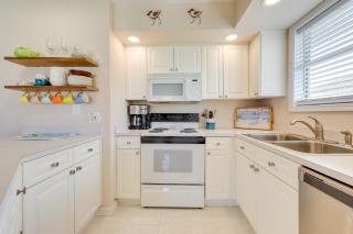 NMB Condo Walk to the Beach or Use the Pool! - Myrtle Beach - 1