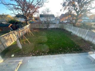 Windsor large detached house - 4