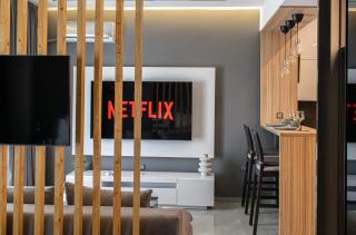 Aether Home - Modern & Luxe Stay with 65 TV by TT - 9