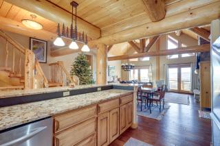 Angel Fire Escape with Hot Tub, Game Room and Views! - Angel Fire - 2