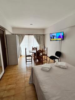 Depto zona Paseo Aldrey 1 amb - 2