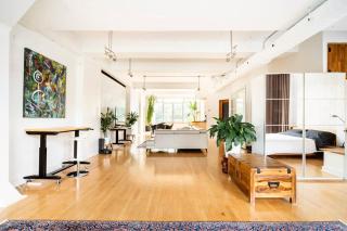 Mile End - Huge Bright & Modern Loft Suite - King Bed - Montreal - 4