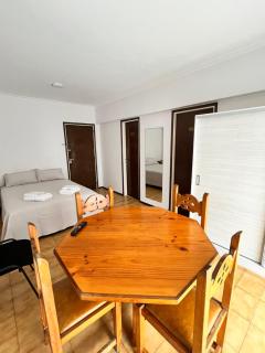 Depto zona Paseo Aldrey 1 amb - 5