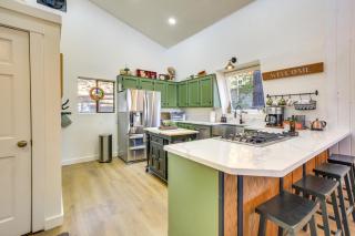 Colorful Running Springs Cabin with Incredible Views - Running Springs - 2