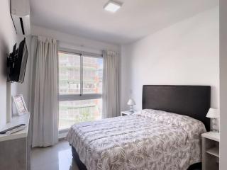 Estado de Israel 4523 by depptö - Buenos Aires - 0