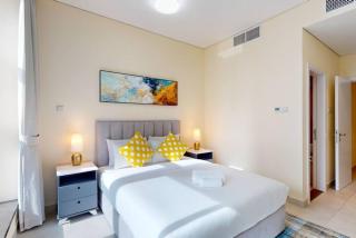 Marina Arcade - Neat Two Bedroom - 4