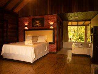 Chalé Canadense com Hidromassagem Pousada Índios Koroados - 5