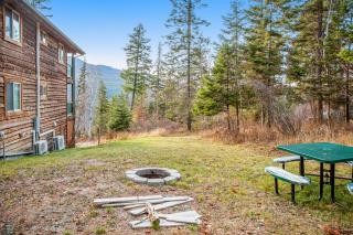 Experience Montana Cabins - Hummingbird Family Cabin #6 - Bigfork - 9