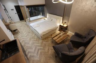 B.G Luxury Suites - 8