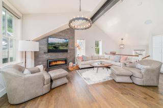 Holly House: A Blend of Telluride History and Modern Luxury - 0