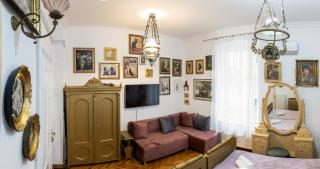 Natalie's Gallery - Belgrado - 1
