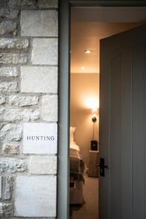 The Three Horseshoes - Burford - 3
