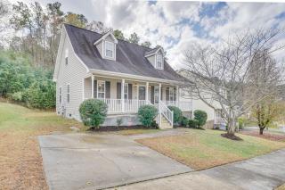 Durham Vacation Rental about 6 Mi to Downtown! - Durham - 0