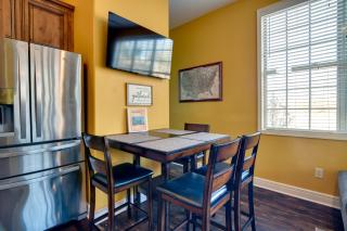 Branson Condo with Pool Near Silver Dollar City! - Branson - 5