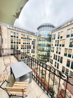 Spacious 2BDR apartment with free parking in Wenceslas Square - Praga - 7