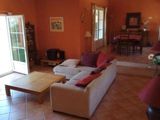 Charming Holiday Home in Lorgues with Private Pool - Lorgues - 3