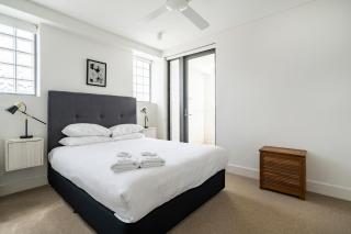 Radiant 2BR Top-Level Unit with Wi-Fi near Bondi Beach - 9