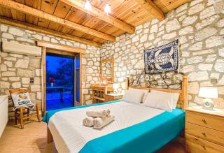 Joanna's Stone Villas - 3