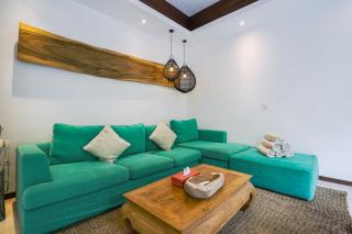 Frangipani Villa Mawe at Berawa - Canggu - 6