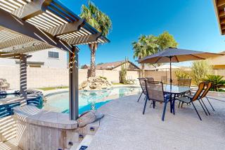 Poolside Tranquility - Queen Creek - 9