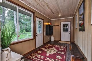 Upper Gresham Lakehouse - 7